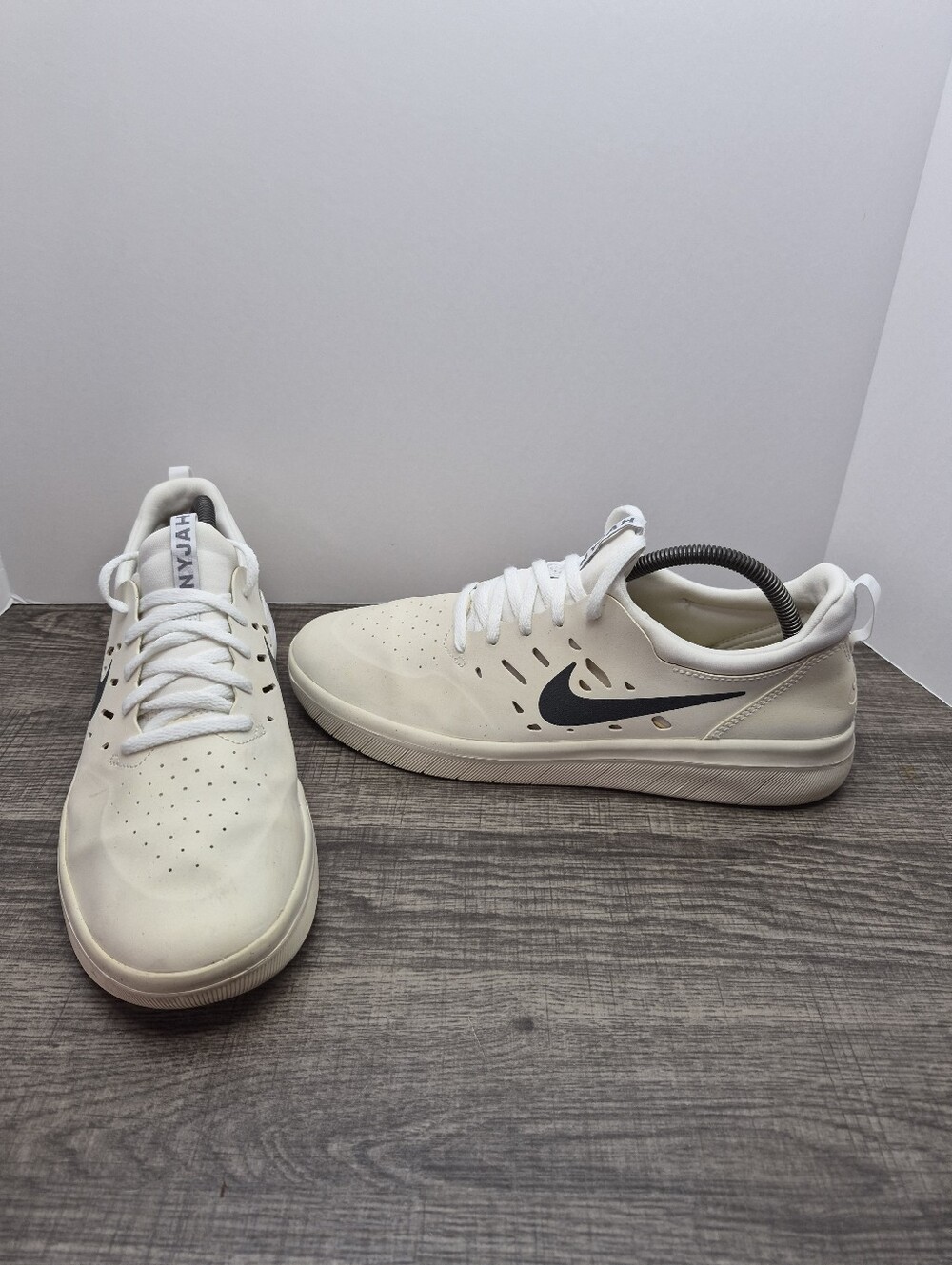 Nike SB Nyjah Free Summit White Anthracite Skate Shoes AA4272-100 Mens 9.5